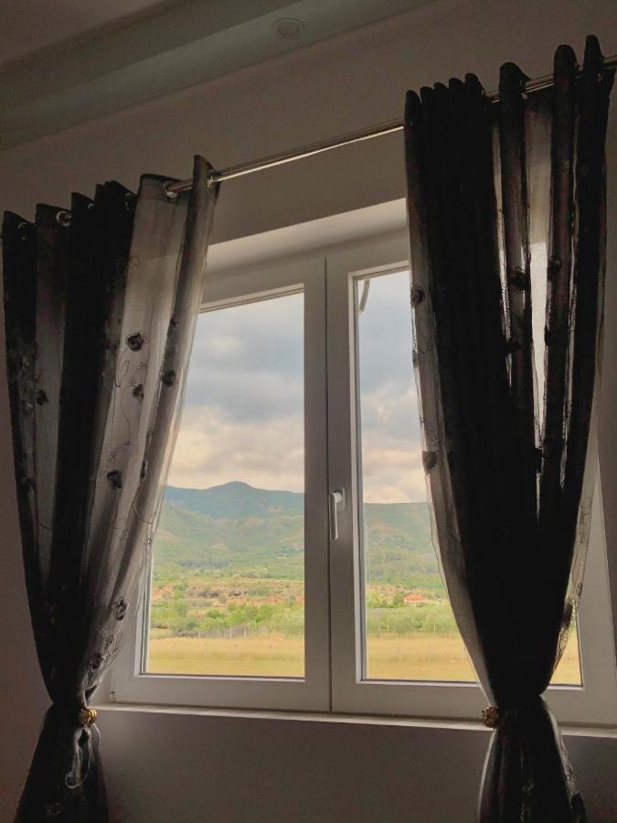 Adriatik Guesthouse Përmet Екстериор снимка