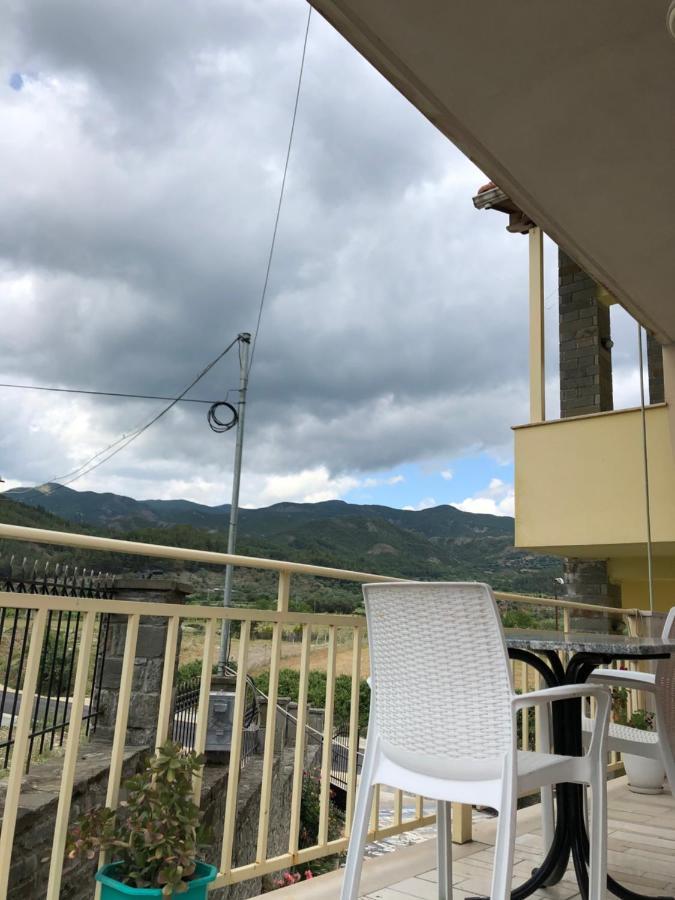 Adriatik Guesthouse Përmet Екстериор снимка