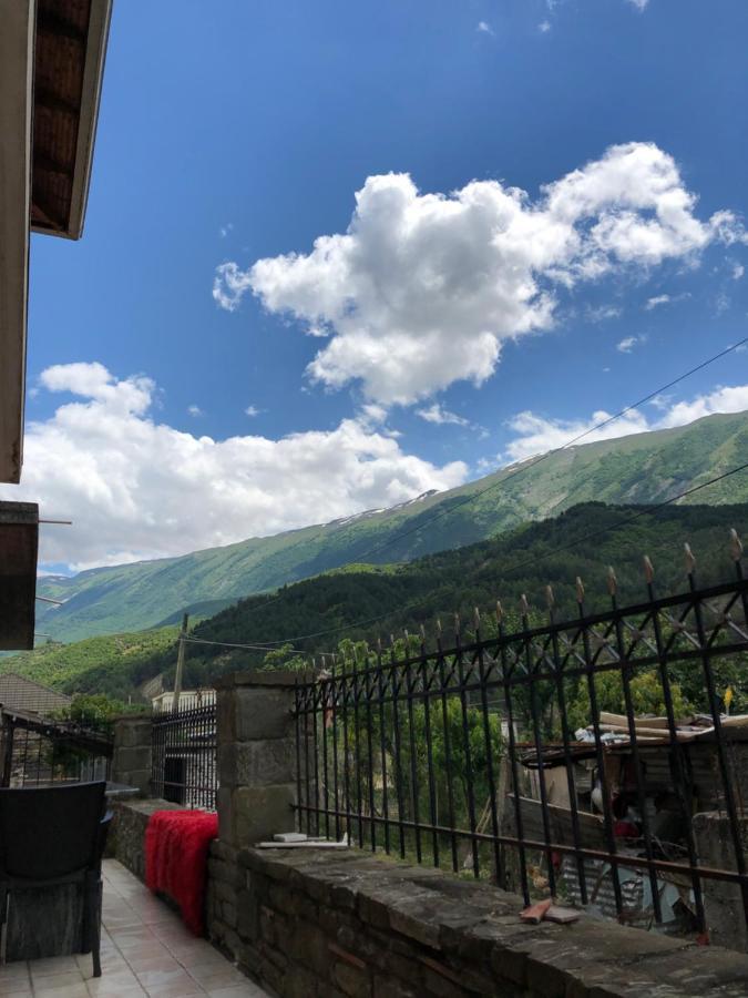 Adriatik Guesthouse Përmet Екстериор снимка