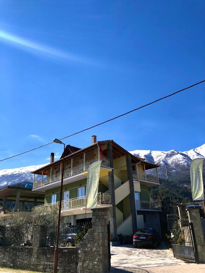 Adriatik Guesthouse Përmet Екстериор снимка