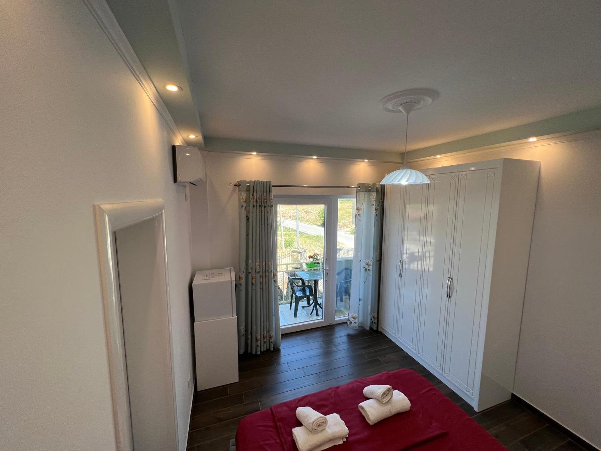 Adriatik Guesthouse Përmet Екстериор снимка