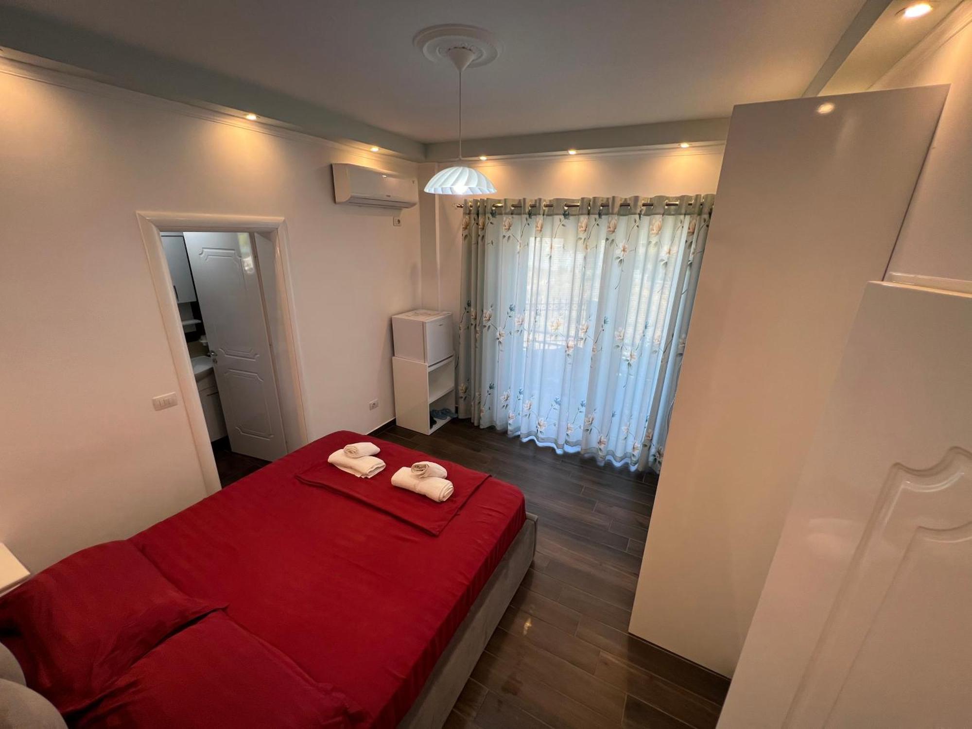Adriatik Guesthouse Përmet Екстериор снимка